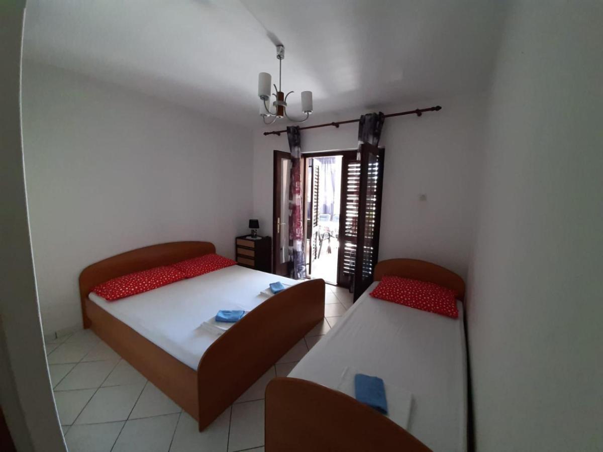 Vistica Apartment'S Podaca Ngoại thất bức ảnh